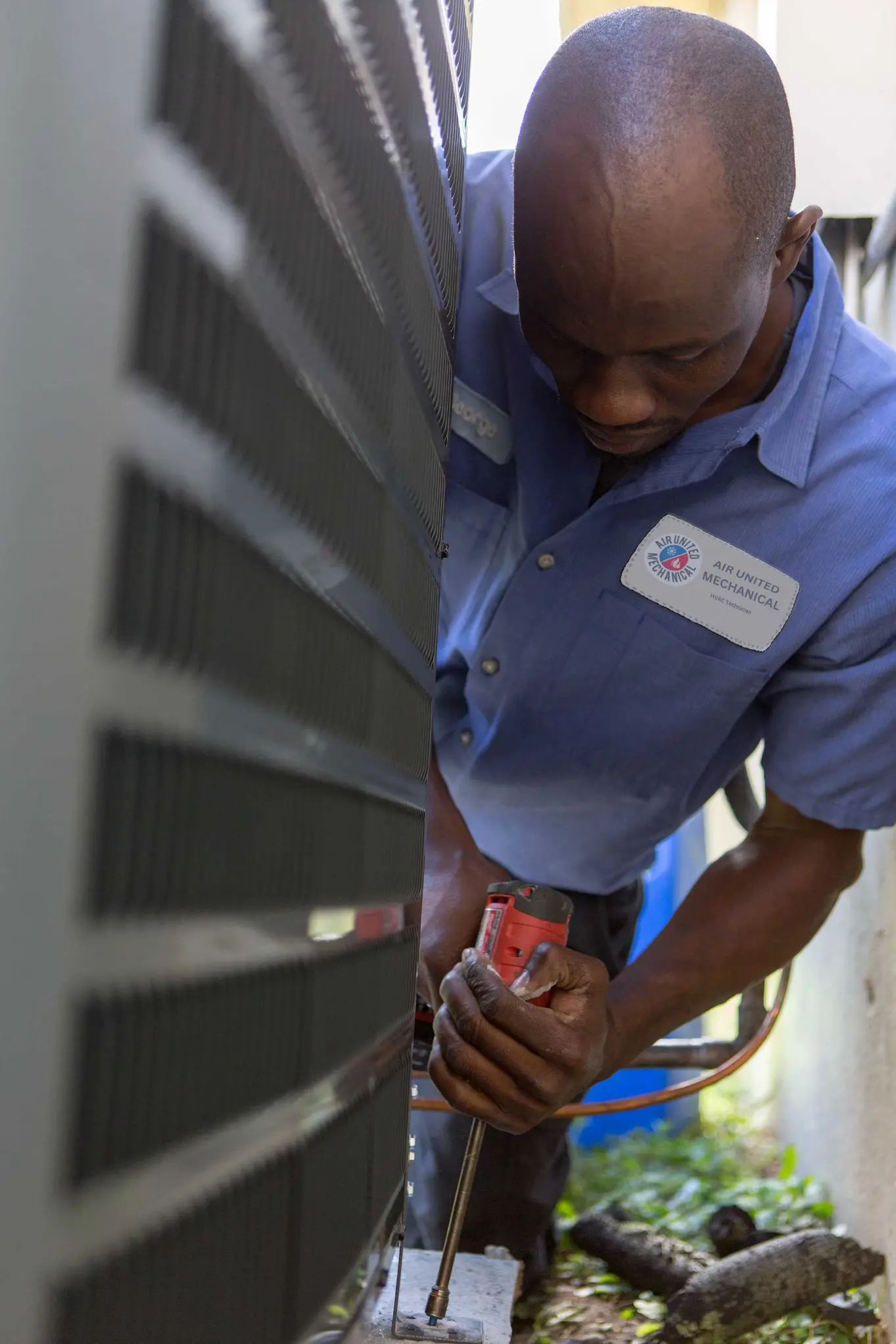 ac install close up tech